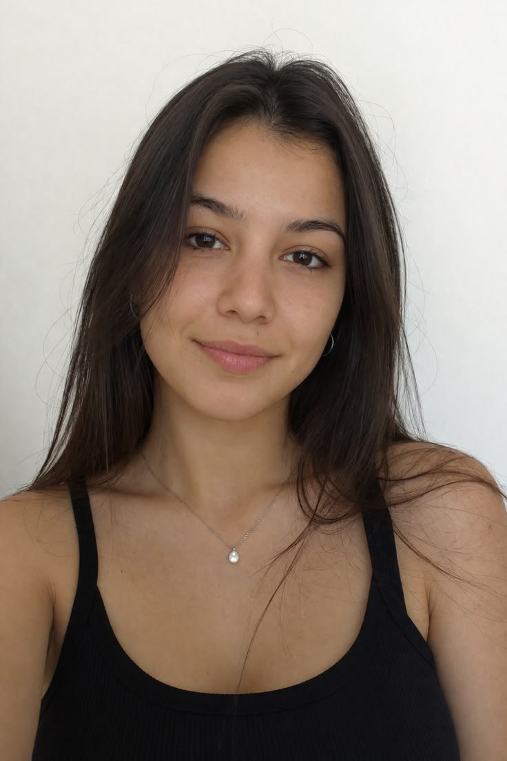 <em>Emma L.</em>